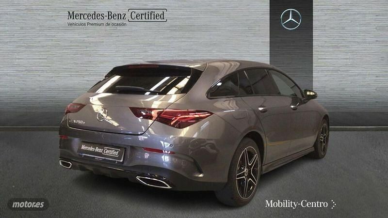 Usado Mercedes CLA250e Shooting Brake 218 CV (160 kW) 2025 Gris Familiar