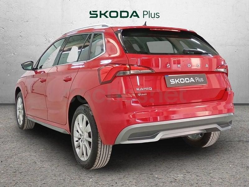Usado Skoda Kamiq Style 150 CV (110 kW) 2022 Rojo SUV