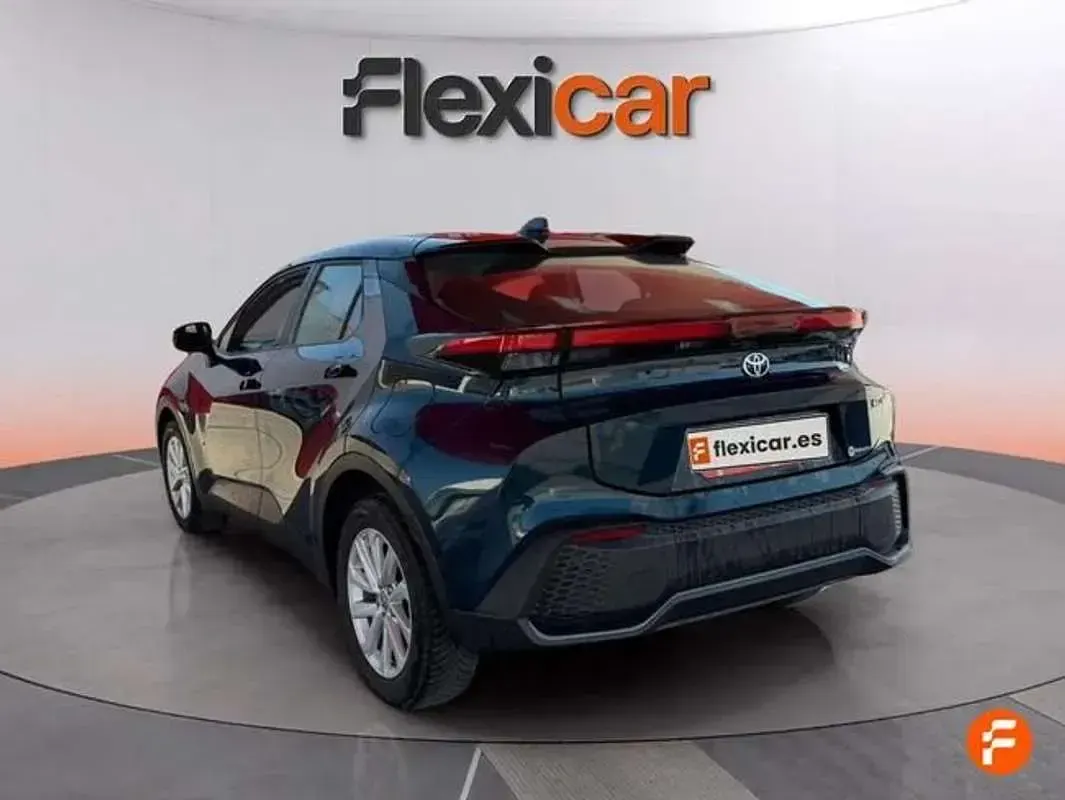 Usado Toyota C-HR Active 140 CV (102 kW) 2024 Verde SUV