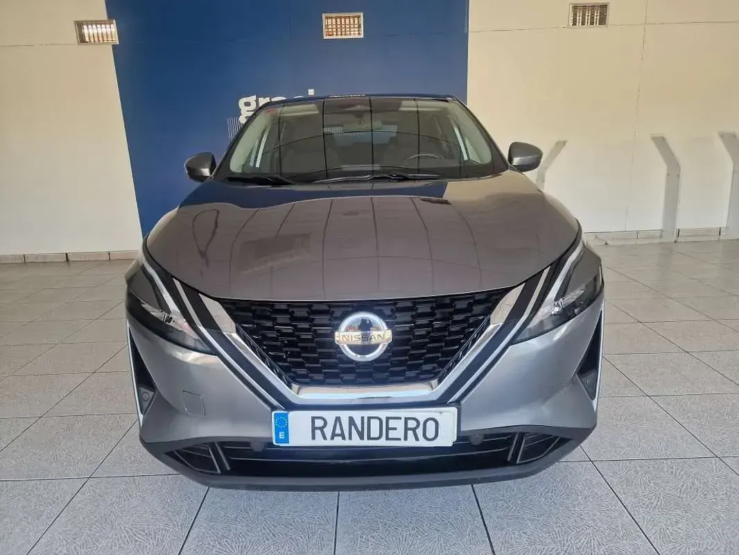 Usado Nissan Qashqai Acenta 158 CV (116 kW) 2021 Gris SUV