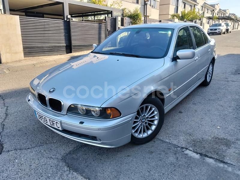 Gris / plata Usado 2004 BMW 530 Exclusive Berlina | 4890 € (Precio justo) - Imagen 1/4