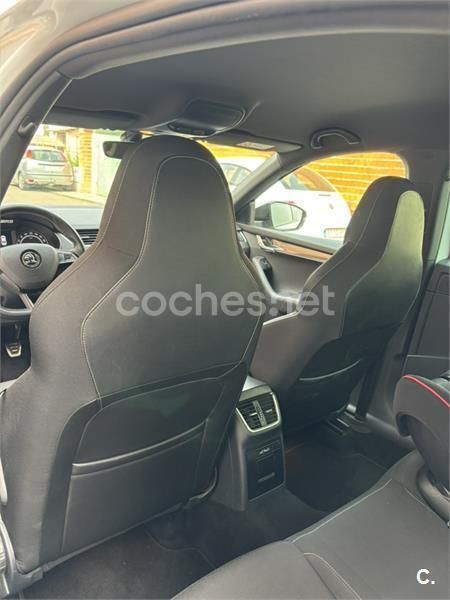 Usado Skoda Octavia RS 230 CV (169 kW) 2018 Blanco Berlina