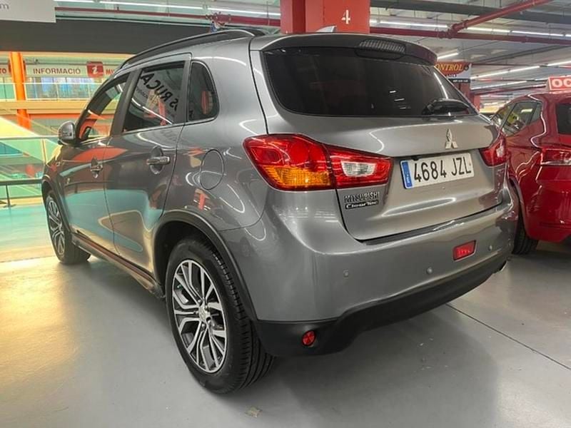 Usado Mitsubishi ASX 117 CV (86 kW) 2017 Gris / plata SUV