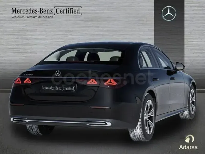 Usado Mercedes E220 197 CV (144 kW) 2025 Negro Berlina