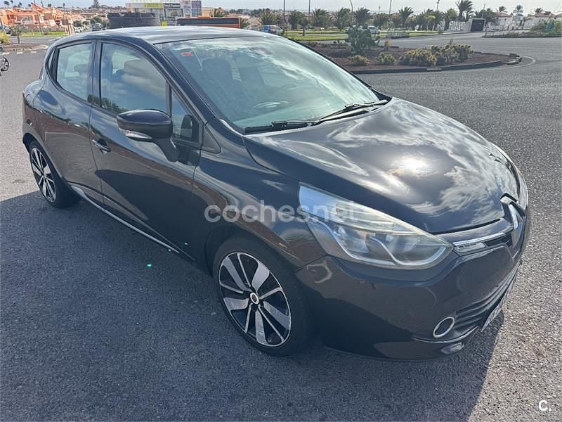 Usado Renault Clio IV Dynamique 90 CV (66 kW) 2016 Negro Berlina