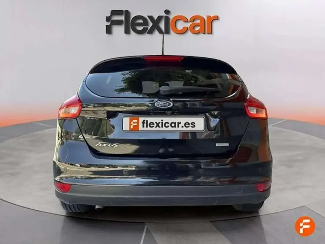 Usado Ford Focus Business Edition 125 CV (91 kW) 2017 Negro Utilitario