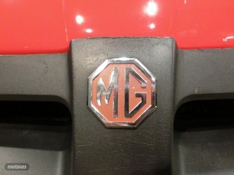 Usado MG B 85 CV (62 kW) 1979 Rojo Descapotable