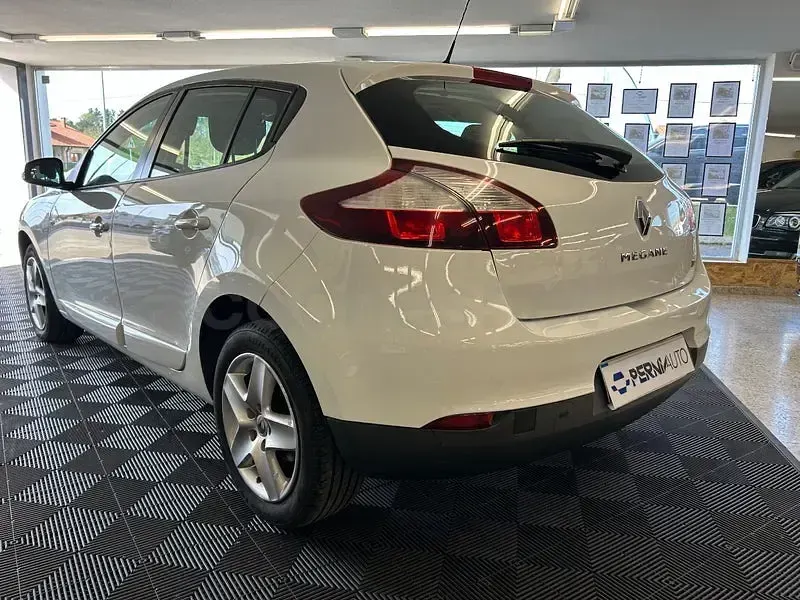 Occasion Renault Mégane Intens 115 PK (84 kW) 2015 Wit Sedan