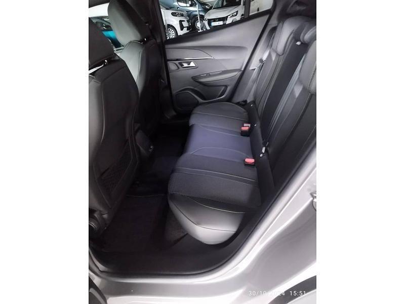 Usado Peugeot e-2008 GT 114 kW (156 CV) 2023 Gris SUV