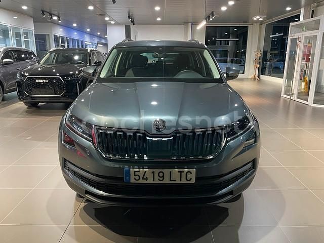 Usado Skoda Kodiaq Style 150 CV (110 kW) 2021 Gris / plata SUV