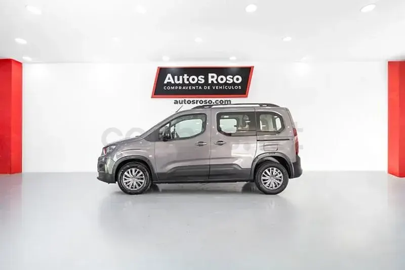 Usado Peugeot Rifter GT 130 CV (95 kW) 2023 Gris / plata Monovolumen