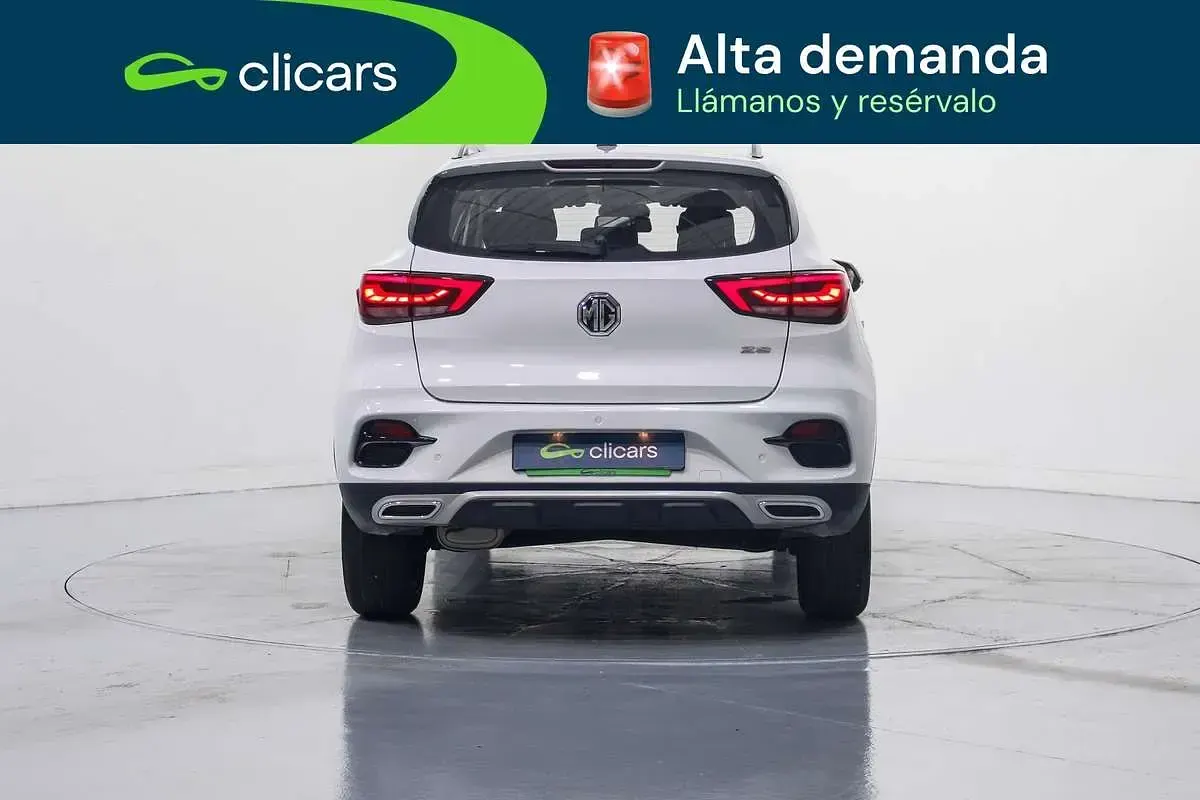 Usado MG ZS Comfort 106 CV (77 kW) 2024 Blanco SUV