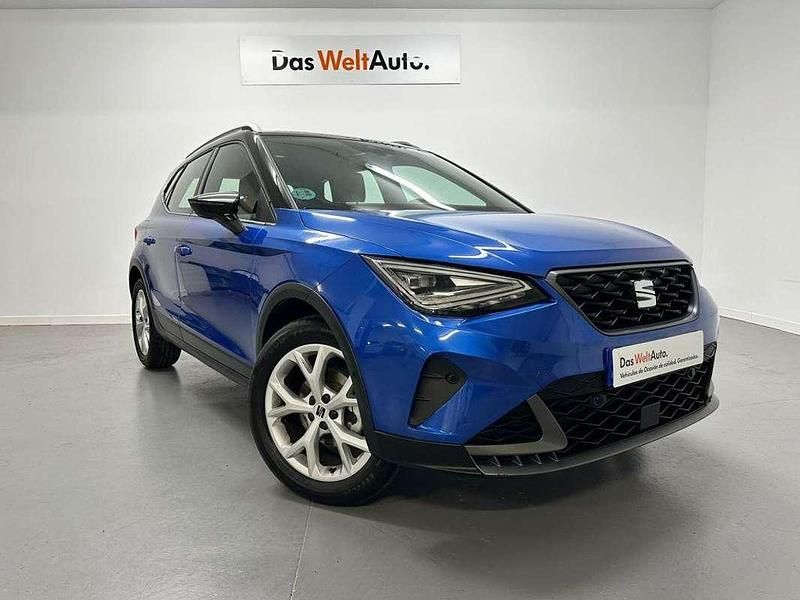 Usado Seat Arona FR 110 CV (80 kW) 2023 Azul SUV