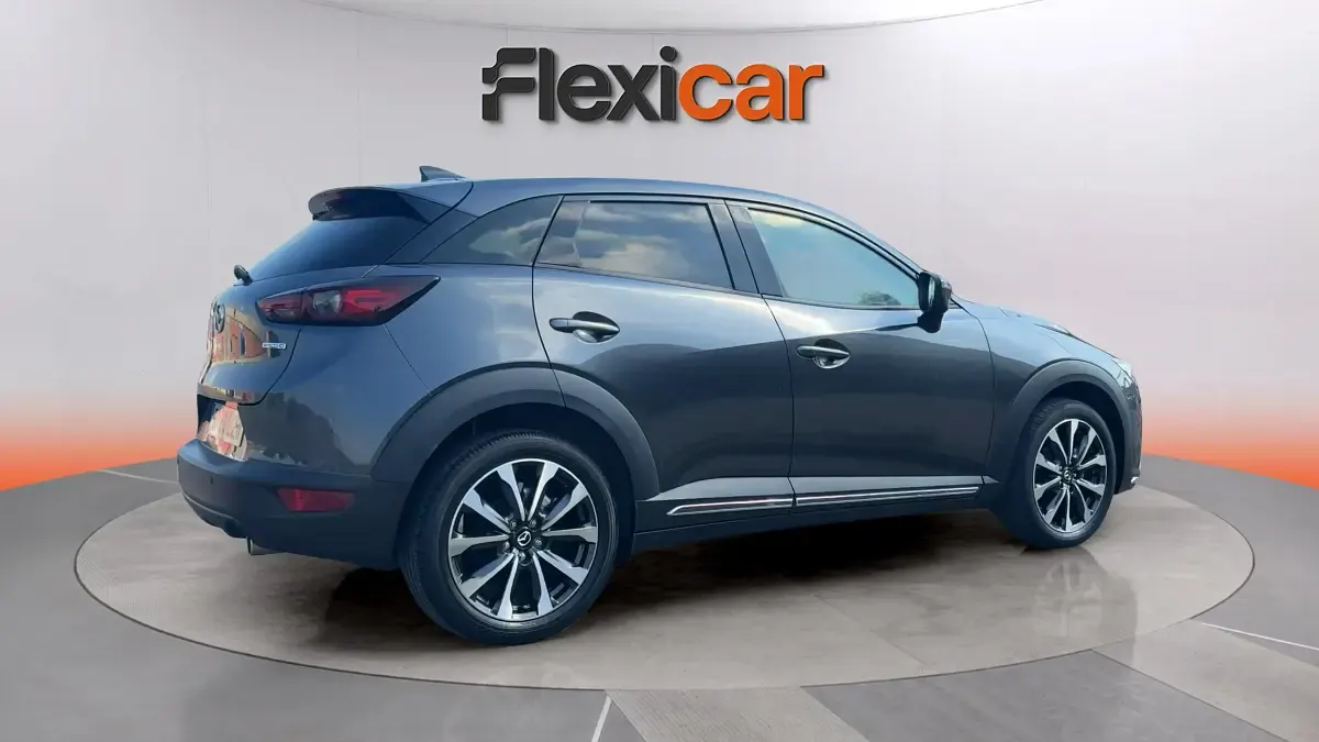 Käytetty Mazda CX-3 121 HP (88 kW) 2018 Harmaa Katumaasturi