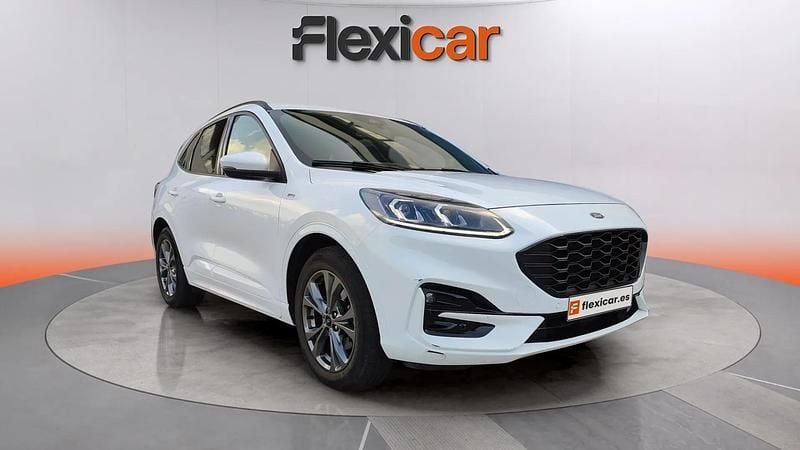 Usado Ford Kuga ST-Line 150 CV (110 kW) 2022 Blanco SUV