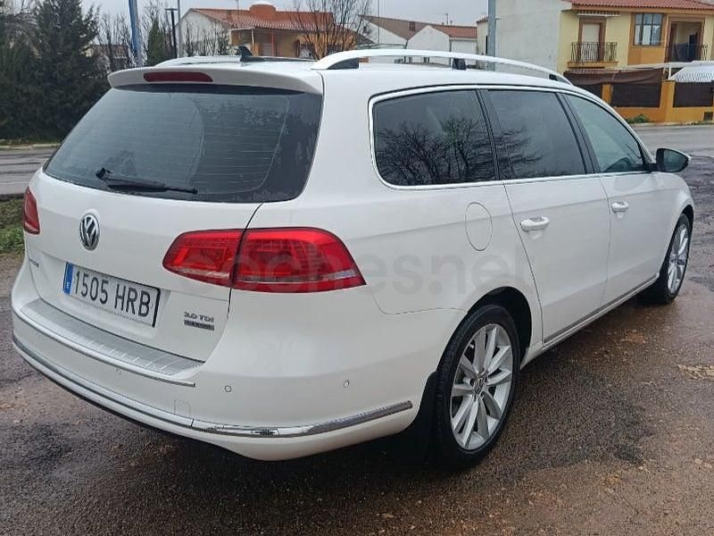 Usado VW Passat Alltrack 140 CV (102 kW) 2013 Blanco Familiar