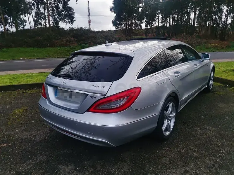 Usado Mercedes CLS350 Shooting Brake 265 CV (194 kW) 2013 Gris / plata Familiar