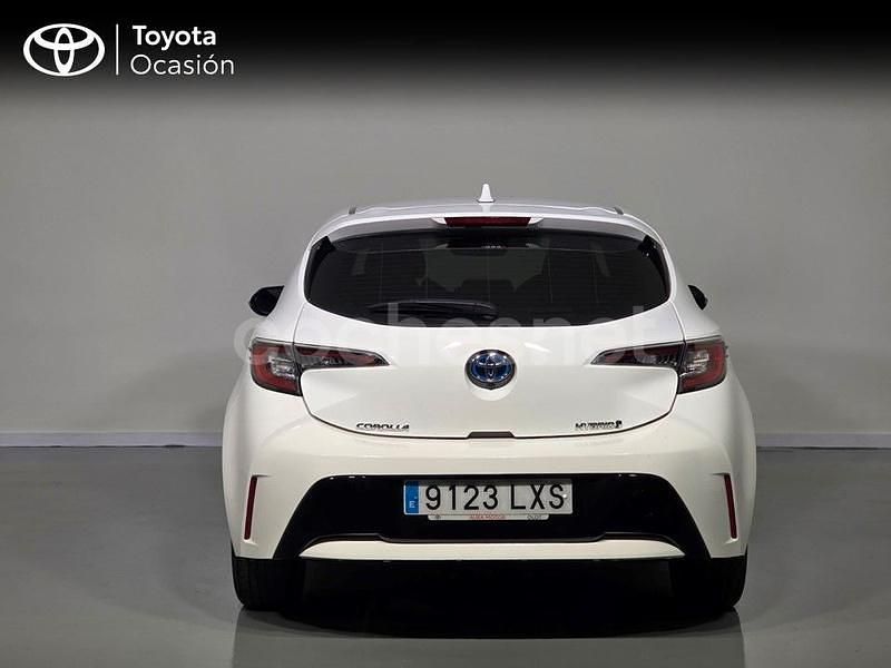 Usado Toyota Corolla Active 122 CV (89 kW) 2022 Blanco Berlina