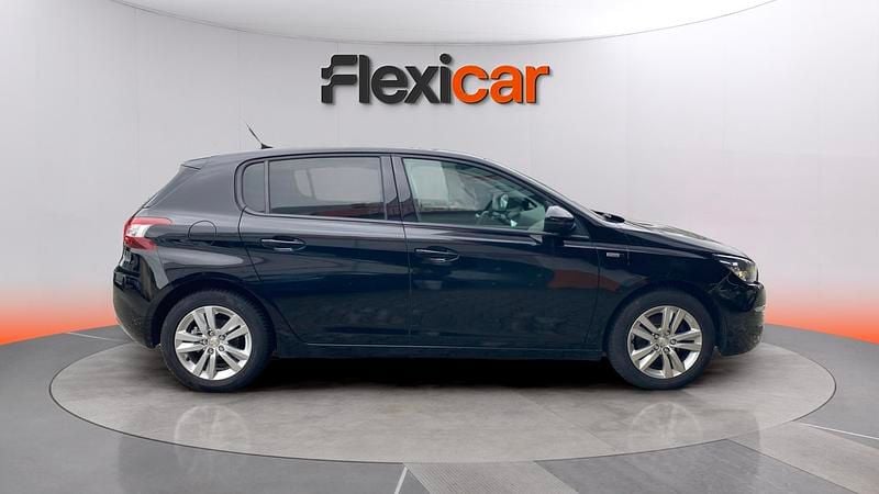 Usado Peugeot 308 Style 131 CV (96 kW) 2017 Negro Berlina