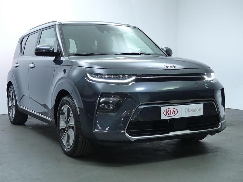 Usado Kia Soul EV 150 kW (204 CV) 2021 Gris SUV