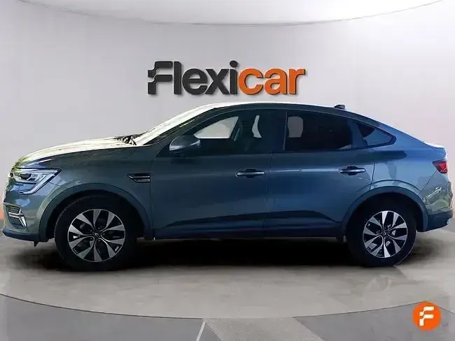 Usado Renault Arkana Equilibre 140 CV (102 kW) 2022 Gris SUV
