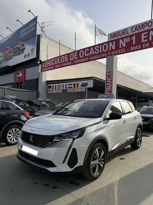 Usado Peugeot 3008 Allure 131 CV (96 kW) 2022 Blanco SUV