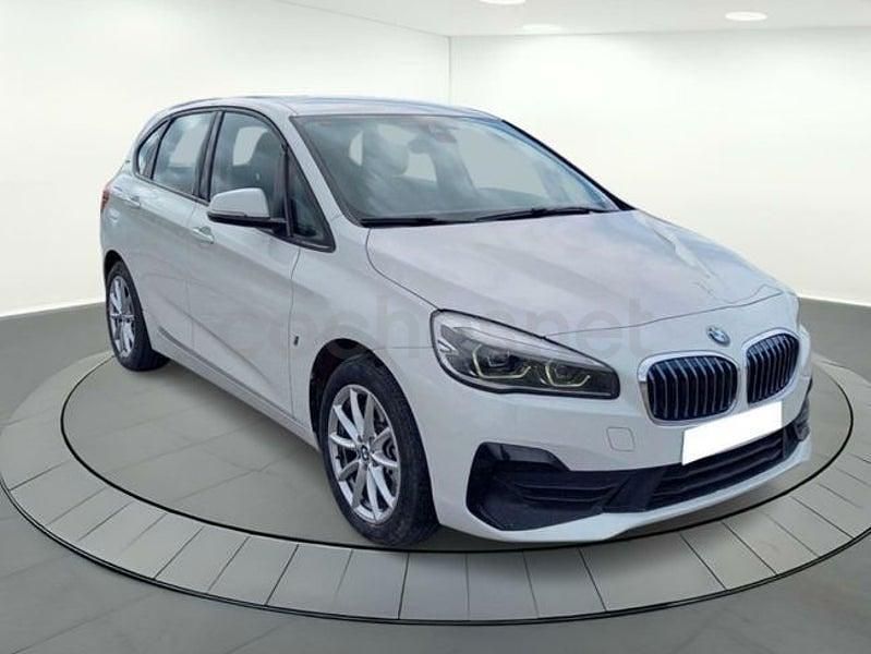 Usado BMW 225 Active Tourer iPerformance 224 CV (164 kW) 2018 Blanco Monovolumen