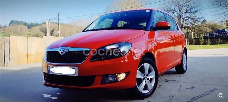 Rojo Usado 2014 Skoda Fabia Berlina | 7500 € (Buen precio) - Imagen 1/4