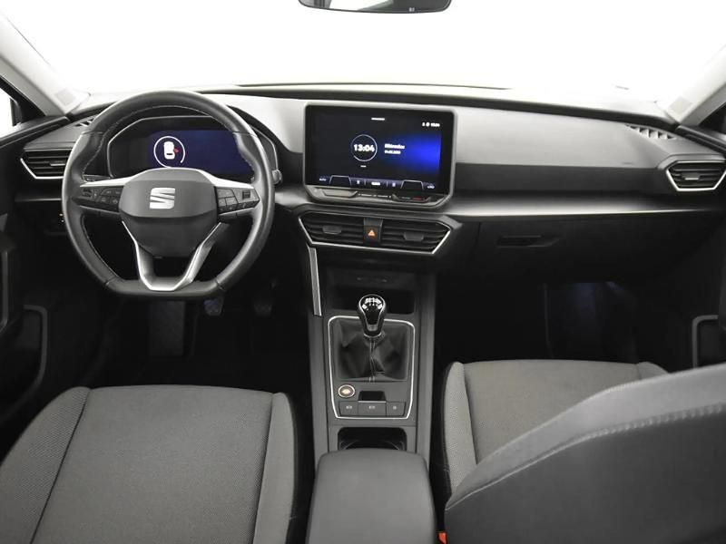 Usado Seat Leon Style 116 CV (85 kW) 2025 Negro