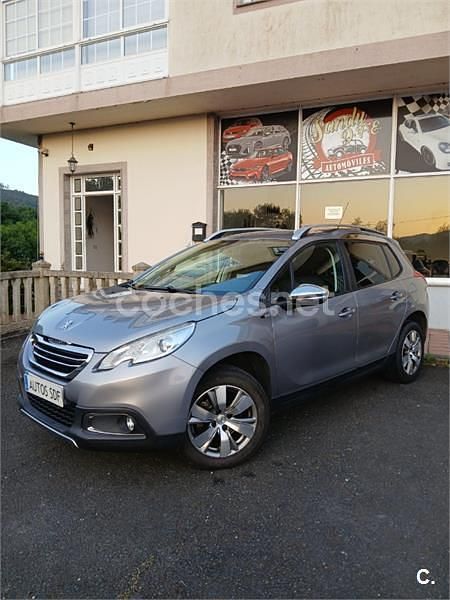 Usado Peugeot 2008 Style 110 CV (80 kW) 2016 Gris / plata SUV