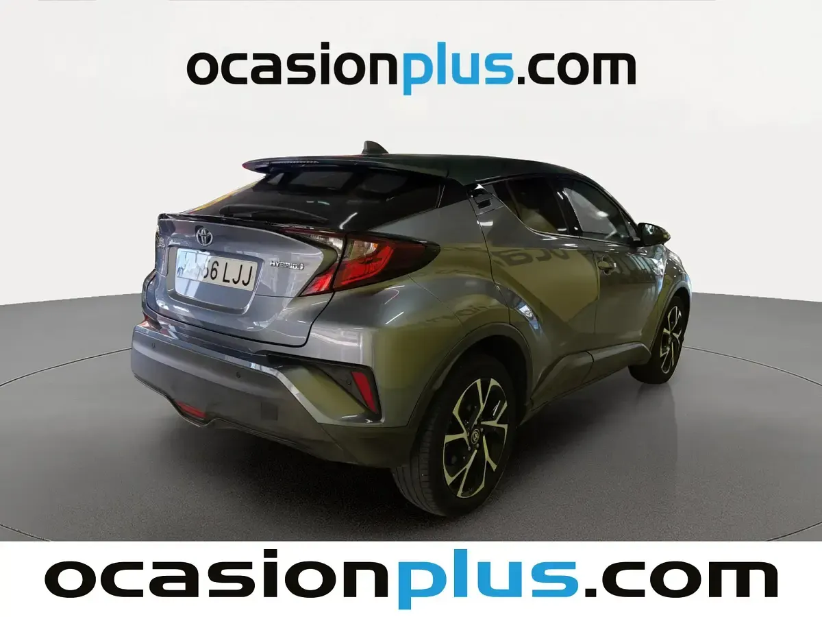 Usado Toyota C-HR Advance 122 CV (89 kW) 2020 Gris SUV