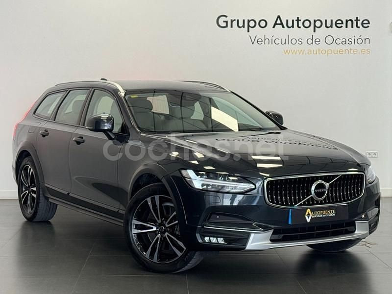 Gris / plata Usado 2020 Volvo V90 CC Familiar | 27.990 € (Un poco caro) - Imagen 1/4