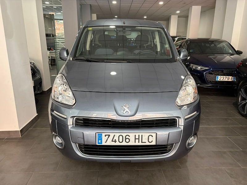 Usado Peugeot Partner Tepee Outdoor 92 CV (67 kW) 2012 Azul Monovolumen
