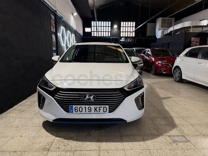 Usado Hyundai Ioniq 141 CV (103 kW) 2017 Blanco Utilitario