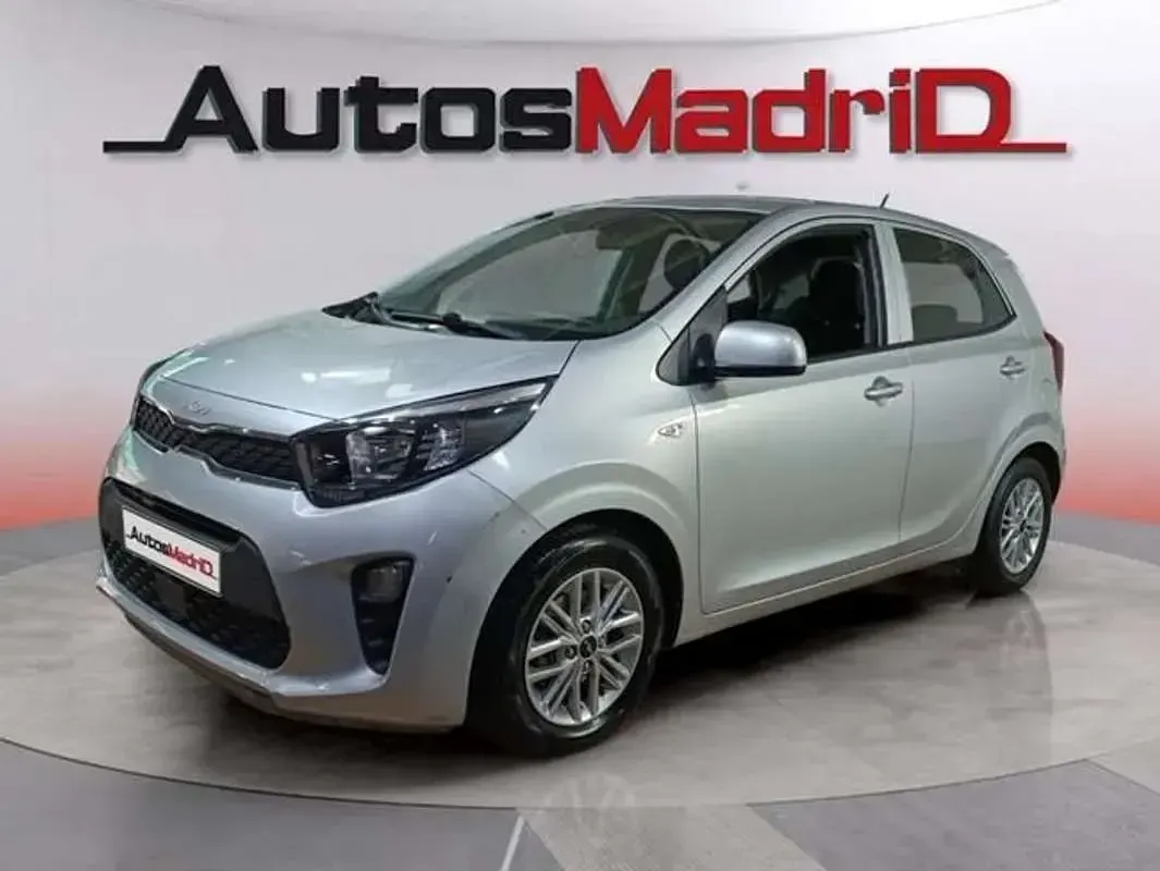 Usado Kia Picanto 67 CV (49 kW) 2022 Gris Utilitario