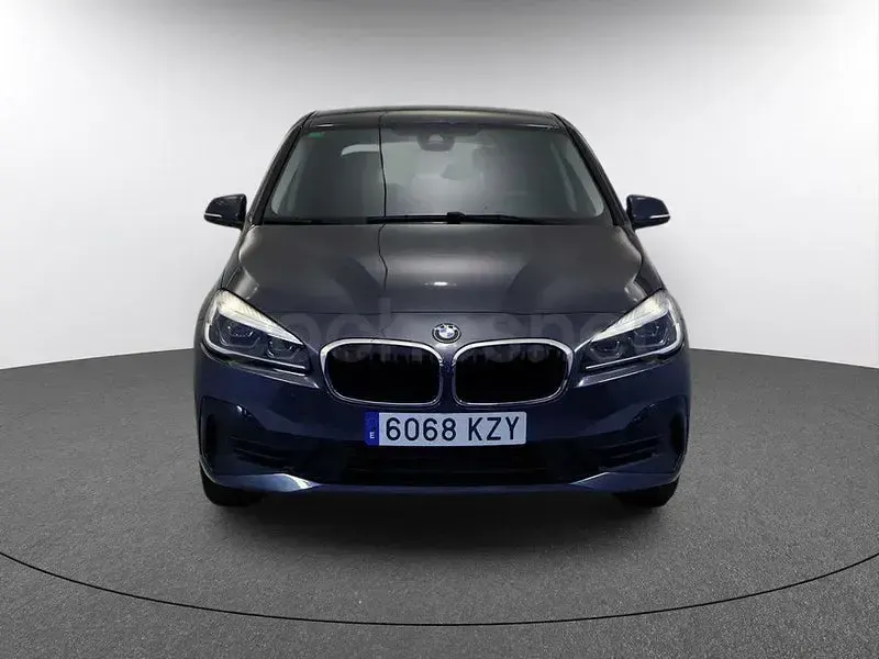 Usado BMW 225 Active Tourer iPerformance 224 CV (164 kW) 2019 Gris / plata Monovolumen