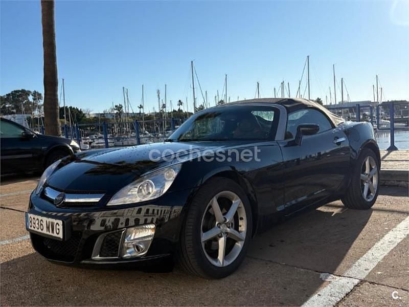 Usado Opel GT 264 CV (194 kW) 2009 Negro Descapotable