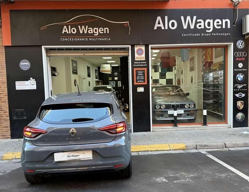 Usado Renault Clio V RS Line 91 CV (66 kW) 2021 Gris Utilitario