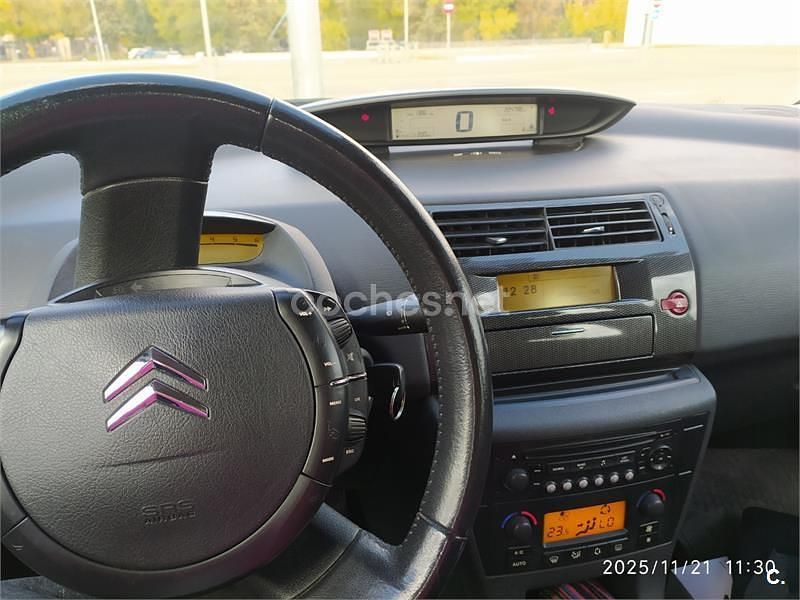 Usado Citroën C4 Exclusive 110 CV (80 kW) 2005 Gris / plata Berlina