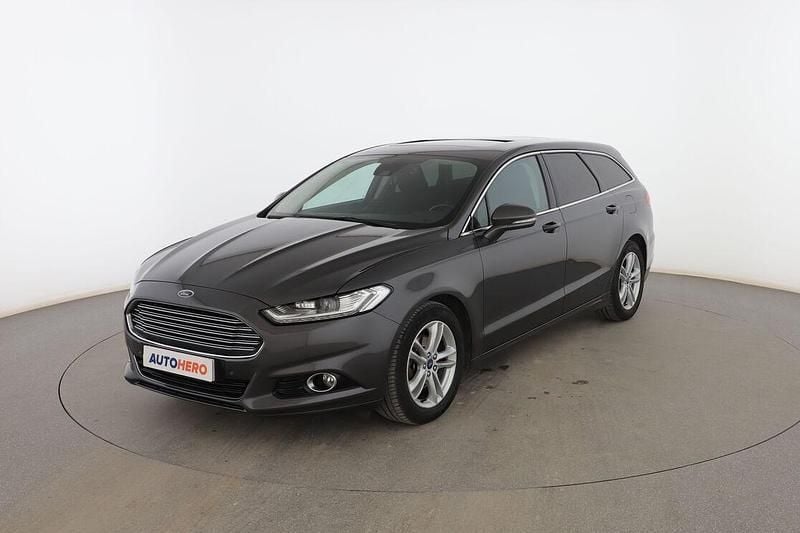 Gris Usado 2014 Ford Mondeo Titanium Familiar | 13.999 € (Un poco caro) - Imagen 1/4
