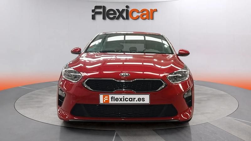 Usado Kia Ceed 120 CV (88 kW) 2021 Rojo Utilitario