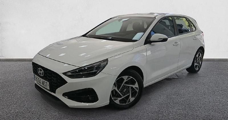 Usado Hyundai i30 100 CV (73 kW) 2024