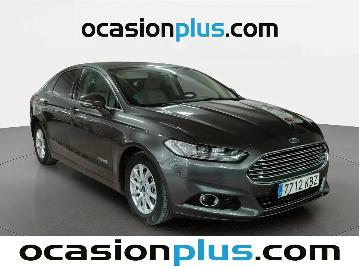 Usado Ford Mondeo Titanium 187 CV (137 kW) 2017 Negro Berlina