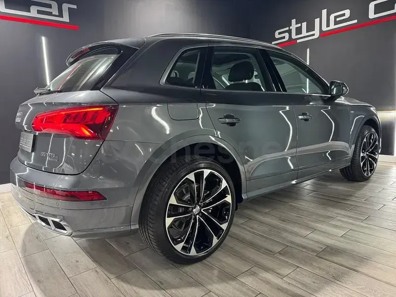Käytetty Audi Q5 Competition 367 HP (269 kW) 2020 Harmaa Katumaasturi