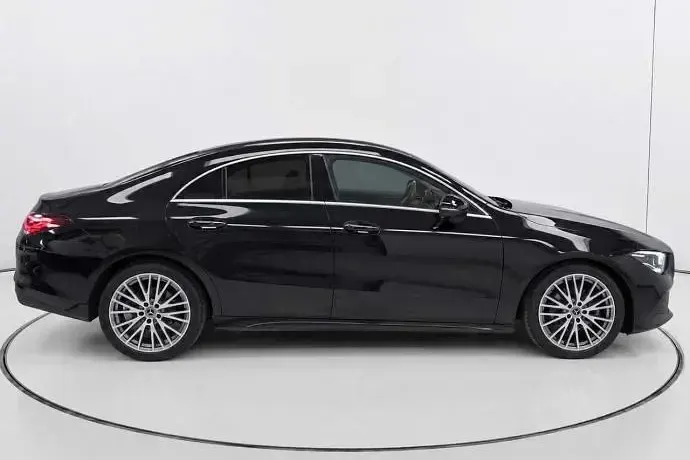 Usado Mercedes CLA200 163 CV (119 kW) 2023 Berlina