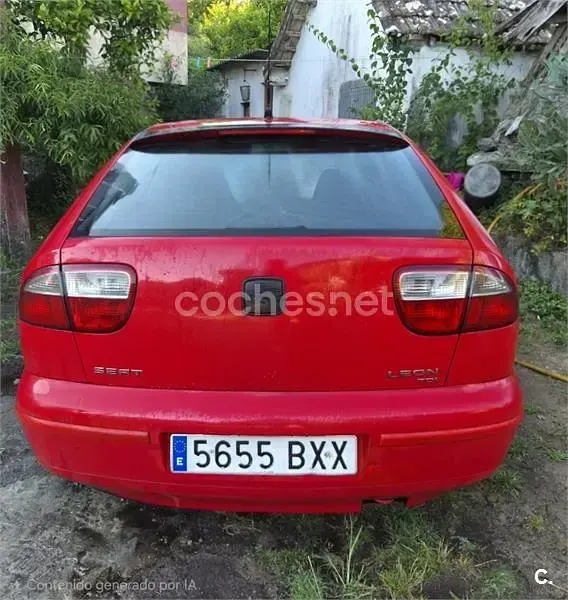 Usado Seat Leon 110 CV (80 kW) 2002 Rojo Utilitario