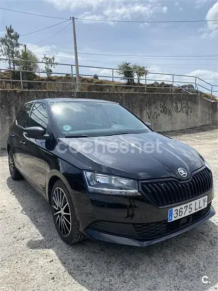 Usado Skoda Fabia Ambition 110 CV (80 kW) 2020 Negro Utilitario
