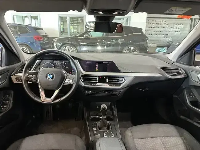 Usado BMW 116 116 CV (85 kW) 2021 Gris Utilitario