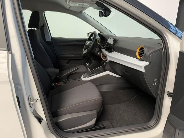 Usado Seat Arona Style 115 CV (84 kW) 2025 Blanco SUV
