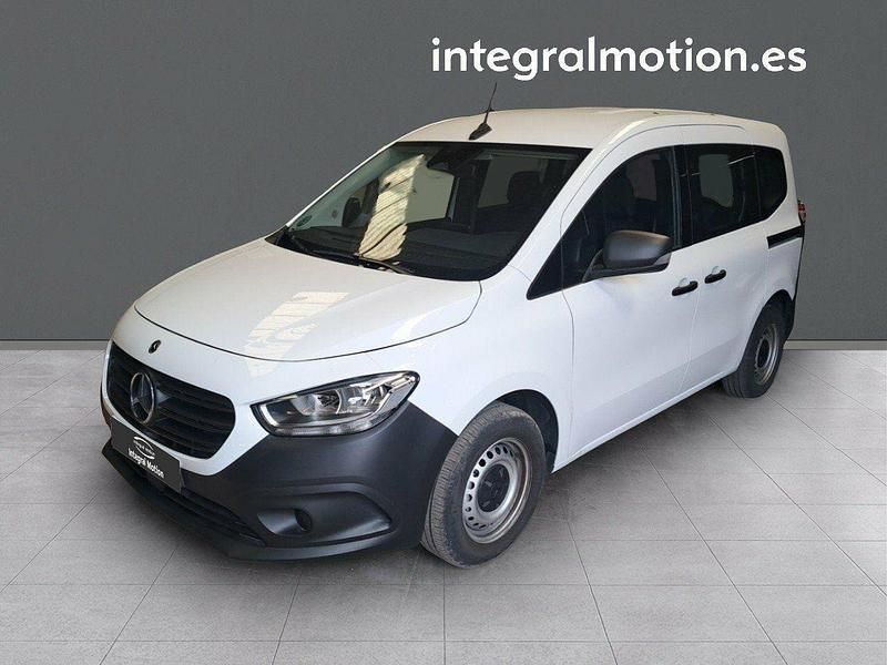 Blanco Usado 2023 Mercedes Citan 110 Familiar | 21.900 € (Super precio) - Imagen 1/4